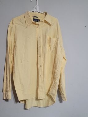 G.H. Bass & Co. Pale Butter Yellow Women's Button-Down Shirt XL